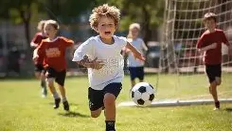 《曼联引援风云榜：姆伯莫荣登榜首，C罗位列第四，桑乔遗憾垫底》